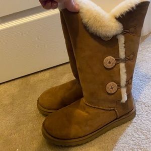 Bailey Button Ugg’s